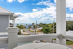 Beachside Paradise by Avantstay Private Pool, 1 Block to Beach, Sleeps