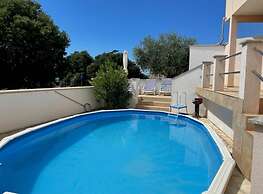 Pleasant Apartment With Pool