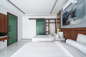 Royal Urban Resort