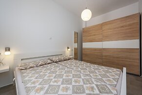 Lush Apartment With Private Pool