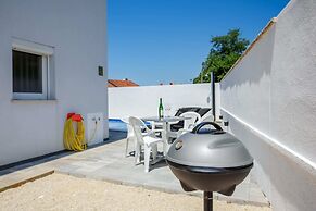 Lush Apartment With Private Pool