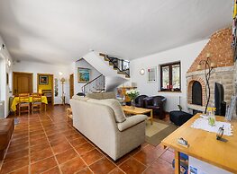 Villa Imagine With Heated Pool