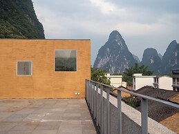 Yangshuo Geemu Building House