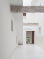 Yangshuo Geemu Building House