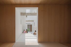 Yangshuo Geemu Building House