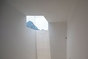 Yangshuo Geemu Building House