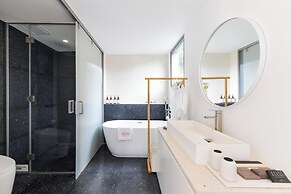 Yangshuo Geemu Building House