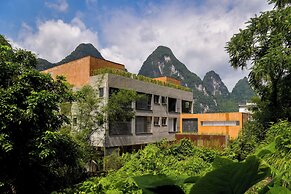 Yangshuo Geemu Building House