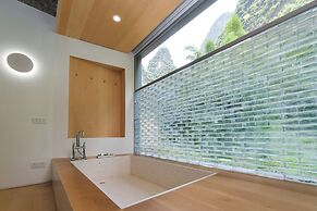 Yangshuo Geemu Building House