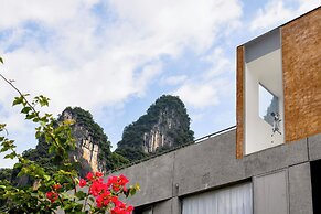 Yangshuo Geemu Building House