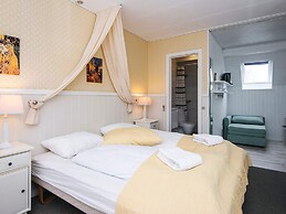 8 Person Holiday Park Home in Romo