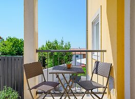 Pretty Villa With View