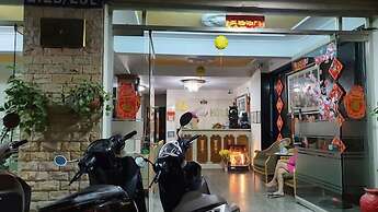 Mai Hotel SG - by BAY LUXURY