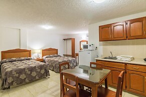 Suites Poliforum Inn