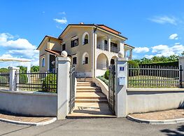 Premium Apartment With Private Pool