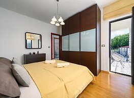 Premium Apartment With Private Pool
