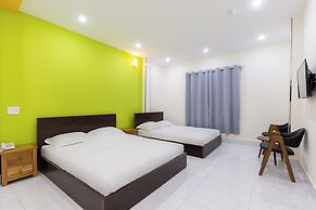 Tran Chau Hotel Q4 SG - by BAY LUXURY