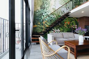 FlowerGod PentStudio WestLake Tay Ho