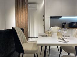 Akay city Golden studio
