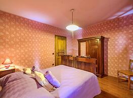 Charming Holiday Home With Garden