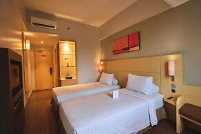 Horison Arcadia Wahid Hasyim