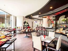 Horison Arcadia Wahid Hasyim