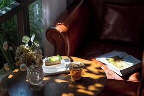 lijiangluxianbaomimihuayuankezhan