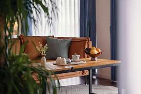 lijiangluxianbaomimihuayuankezhan