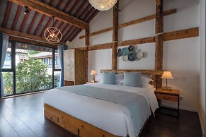 lijiangluxianbaomimihuayuankezhan