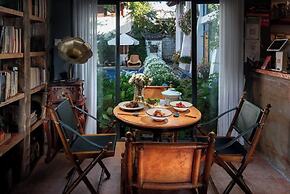 lijiangluxianbaomimihuayuankezhan