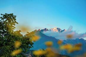 lijiangluxianbaomimihuayuankezhan