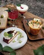 lijiangluxianbaomimihuayuankezhan