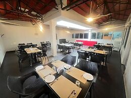 Le Ideal Suites