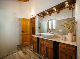 Villa in Serene Location