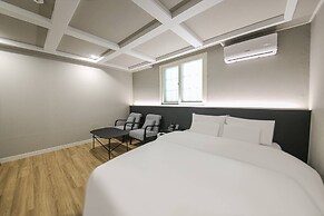 Geoje Dongbeck Hotel Gohyeon