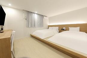 Geoje Dongbeck Hotel Gohyeon