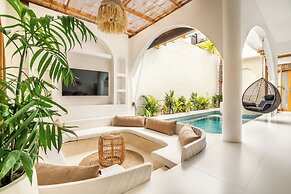 La Feliz Villa Balinesia - 2 Bedrooms