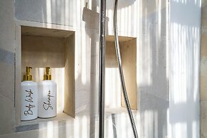 La Feliz Villa Balinesia - 2 Bedrooms