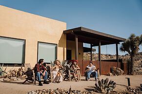 Sacred Sands - Lobo Luna