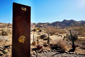 Sacred Sands - Lobo Luna