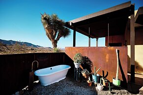 Sacred Sands - Lobo Luna