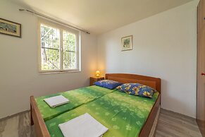 Perfect Beachfront Getaway Ideal for Families