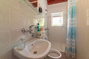 Perfect Beachfront Getaway Ideal for Families