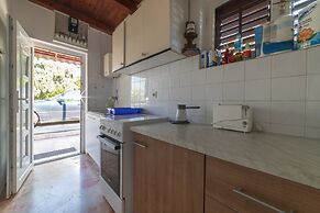 Perfect Beachfront Getaway Ideal for Families