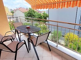 Exquisite Crikvenica Apartment With Balcony