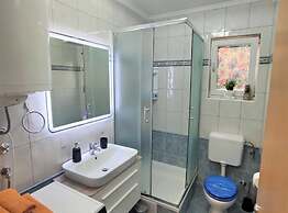 Exquisite Crikvenica Apartment With Balcony