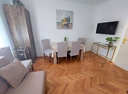 Sea View Crikvenica Apartment With Balcony and Free Wifi