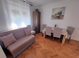 Sea View Crikvenica Apartment With Balcony and Free Wifi