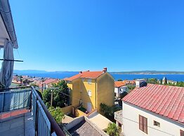 Sea View Crikvenica Apartment With Balcony and Free Wifi