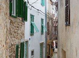 Vibrant and Elegant Downtown Krk Apartments